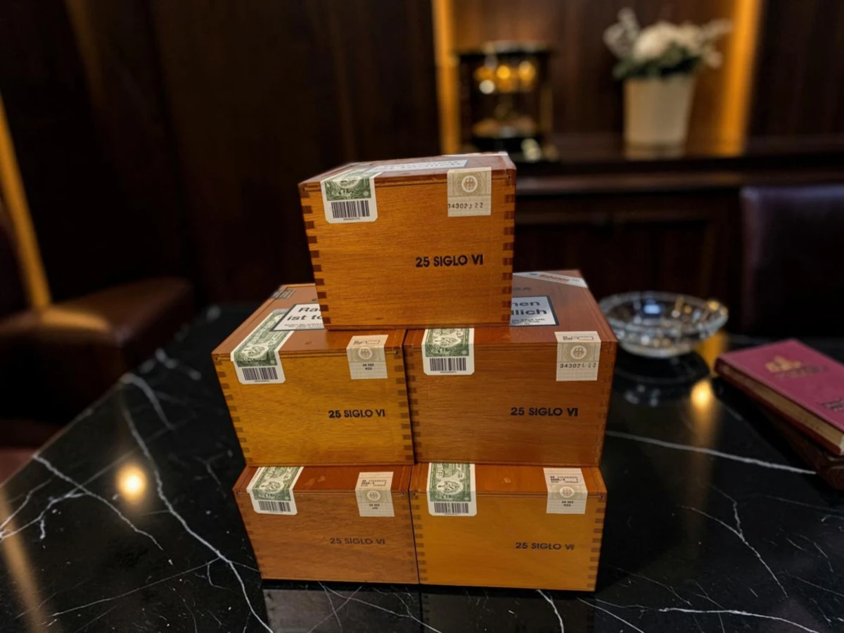 5 hộp xì gà Cohiba Siglo 6 hộp 25 điếu nguyên tem