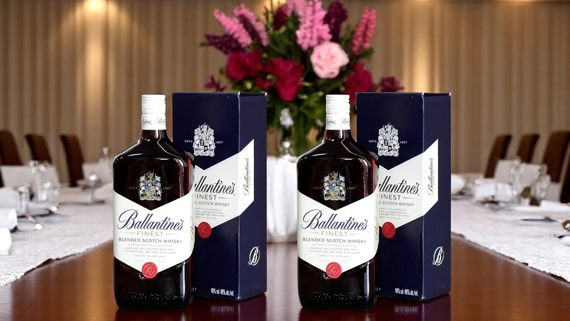 Rượu Ballantines Finest 1 lít trong bữa tiệc