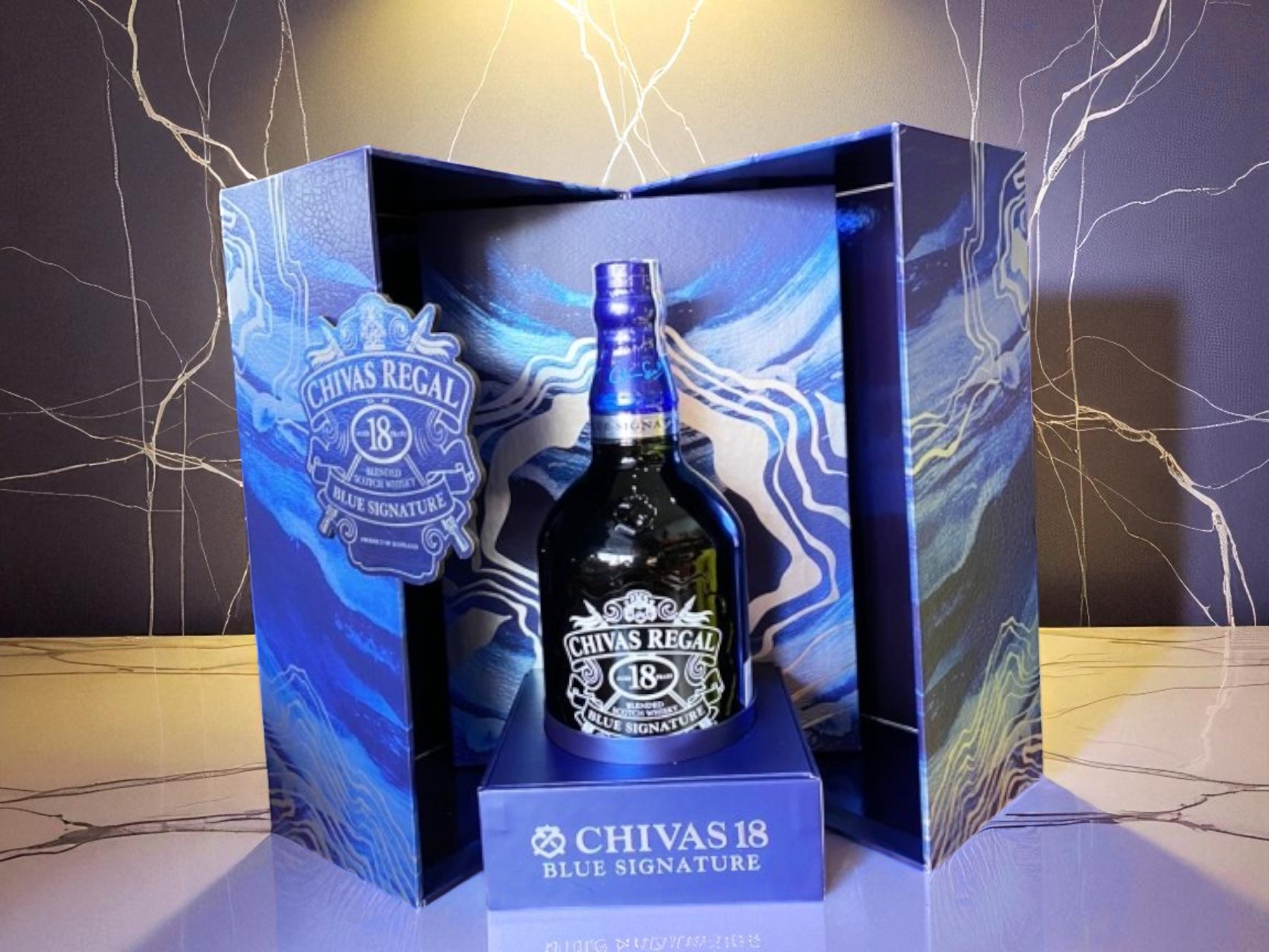  Rượu Chivas 18 Blue Signature hộp quà Tết 2022