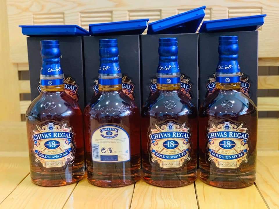 rượu Chivas 18