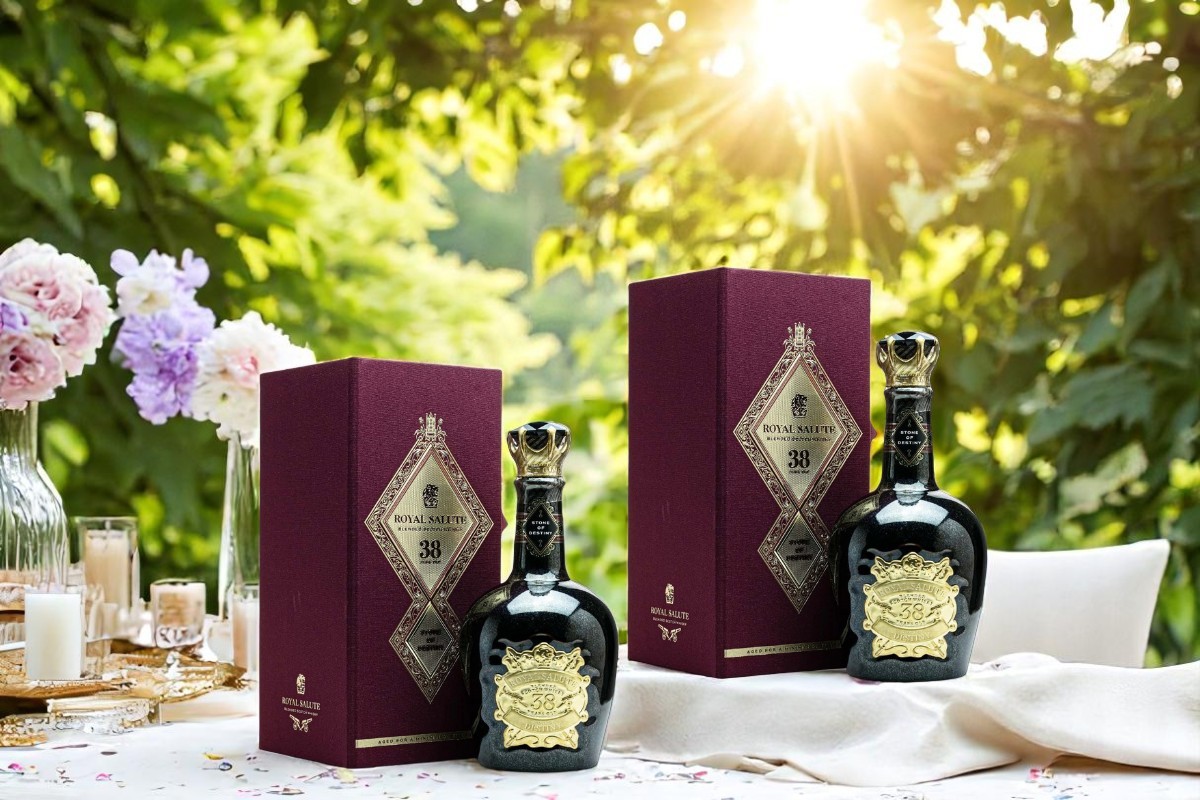 Rượu Chivas 38 trong bữa tiệc