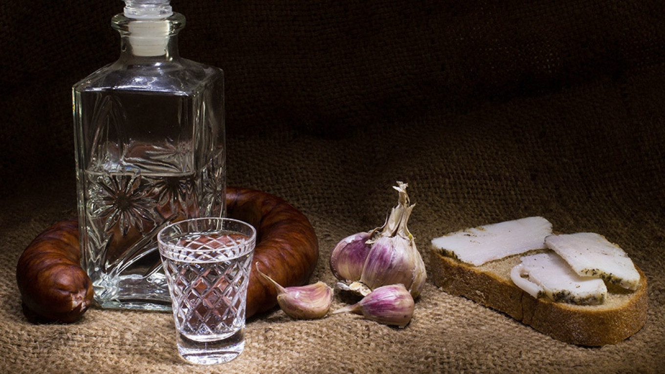 Rượu Vodka Nga nhập khẩu