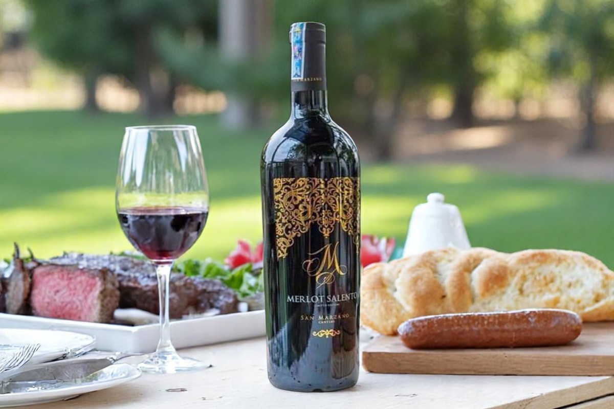 Thưởng thức rượu vang M Merlot Salento chính hãng