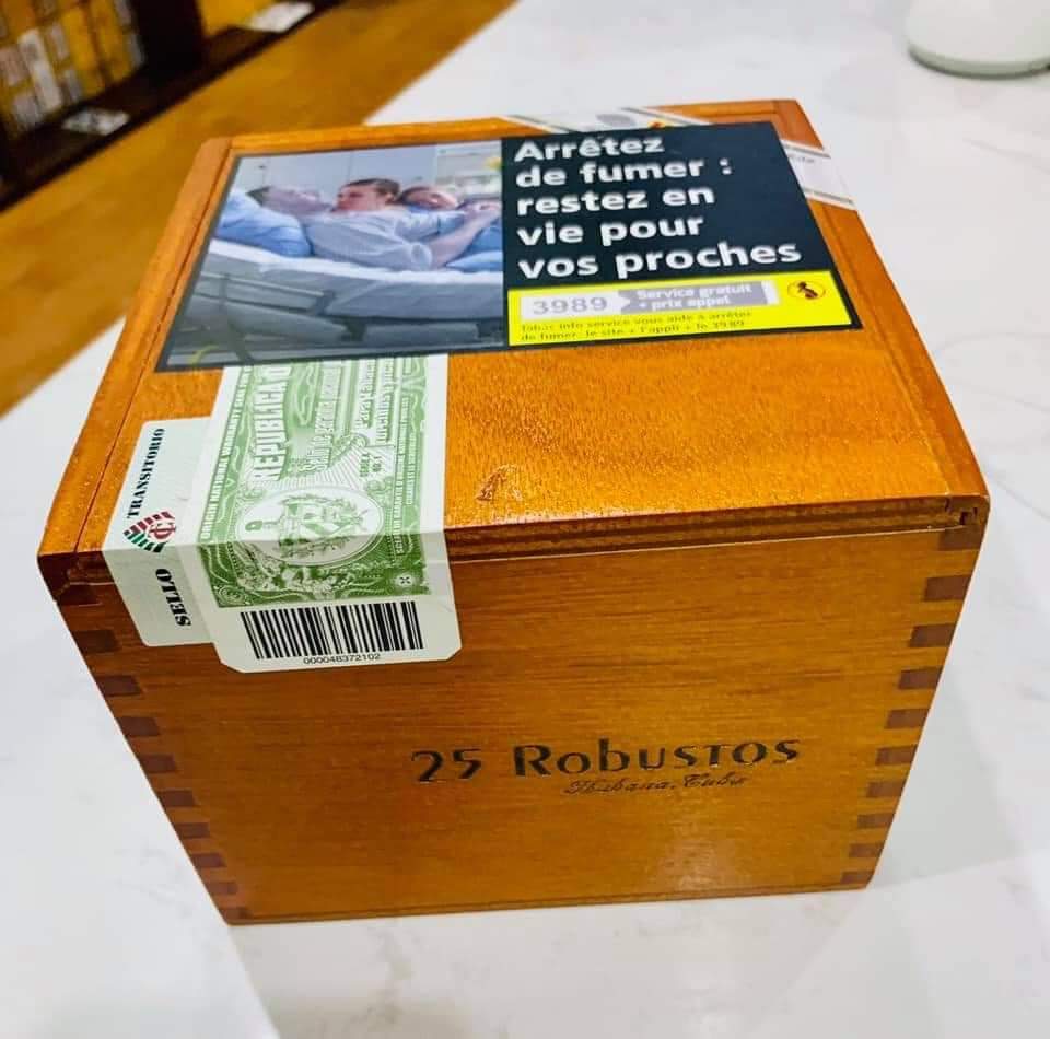 Cohiba siglo IV box 25