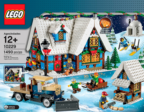 LEGO® ra sản phẩm mới 10229 Cottage Village Winter 