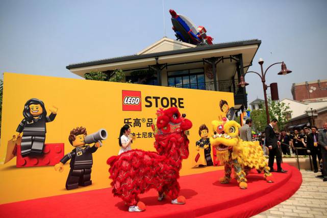 LEGO khai trương cửa hàng bán lẻ tại Thượng Hải - Trung Quốc