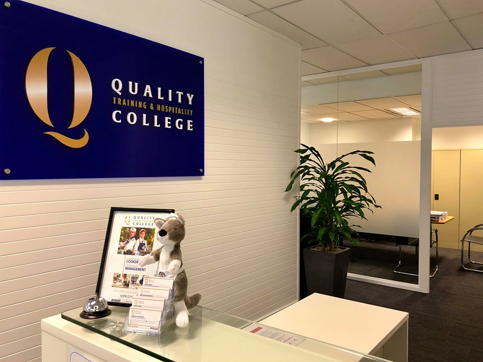 QUALITY TRAINING AND HOSPITALITY COLLEGE: MÔI TRƯỜNG HỌC TẬP THỰC TẾ - THỰC TẬP CÓ LƯƠNG - CƠ HỘI VIỆC LÀM CAO TẠI AUSTRALIA