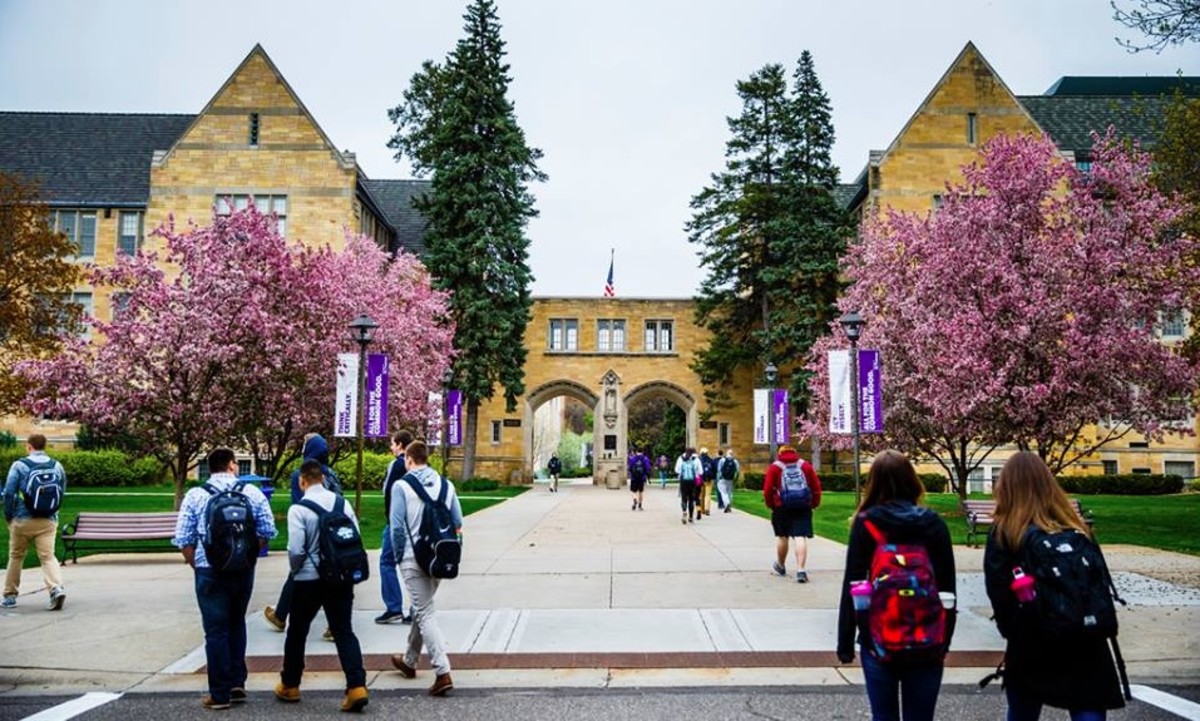 THÔNG TIN VỀ CHƯƠNG TRÌNH DIRECT VÀ PATHWAY UNDERGRADUATE TẠI UNIVERSITY OF ST.THOMAS - MINNESOTA.🇺🇸