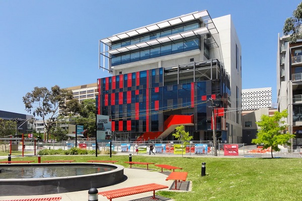 HỌC BỔNG 30% TỪ SWINBURNE UNIVERSITY CHO CHƯƠNG TRÌNH POSTGRADUATE NGÀNH STEM