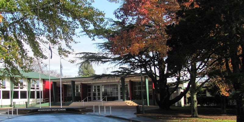 DU HỌC TẠI HENDERSON HIGH SCHOOL Ở NEW ZEALAND.