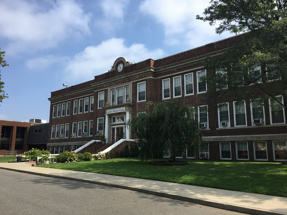 HỌC BỔNG LÊN ĐẾN $5,000  VỚI LAWRENCE WOODMERE ACADEMY