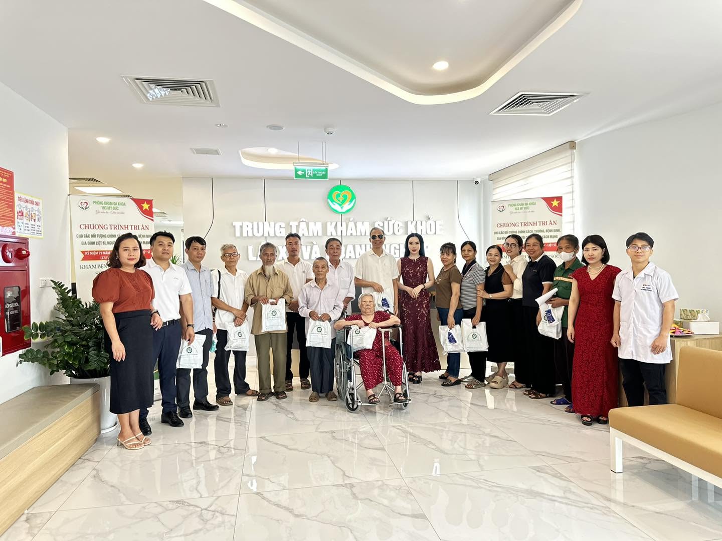 Khám Sức Khoẻ Tổng Quát Miễn Phí, Tặng Quà Tri Ân Cho Các Cựu Chiến Binh, Thương Binh, Gia Đình Có Công Với Cách Mạng Nhân Dịp 27/07