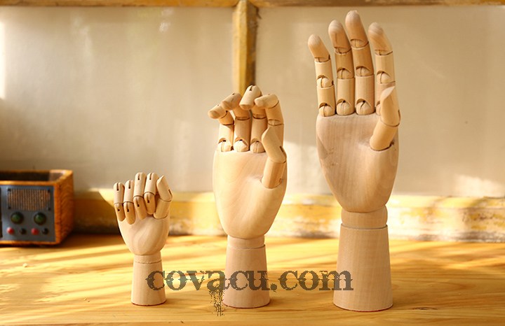 Bàn tay gỗ trang trí độc đáo