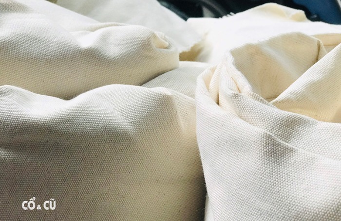 Vải canvas trắng trơn