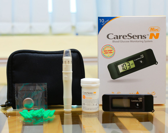 Máy đo đường huyết CareSens N mini