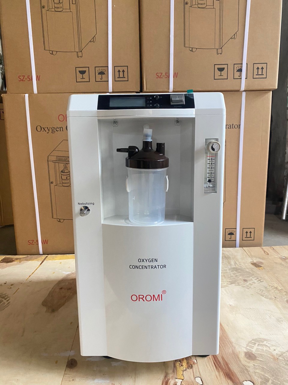 máy tạo oxy 5 lít oromi kèm khí dung