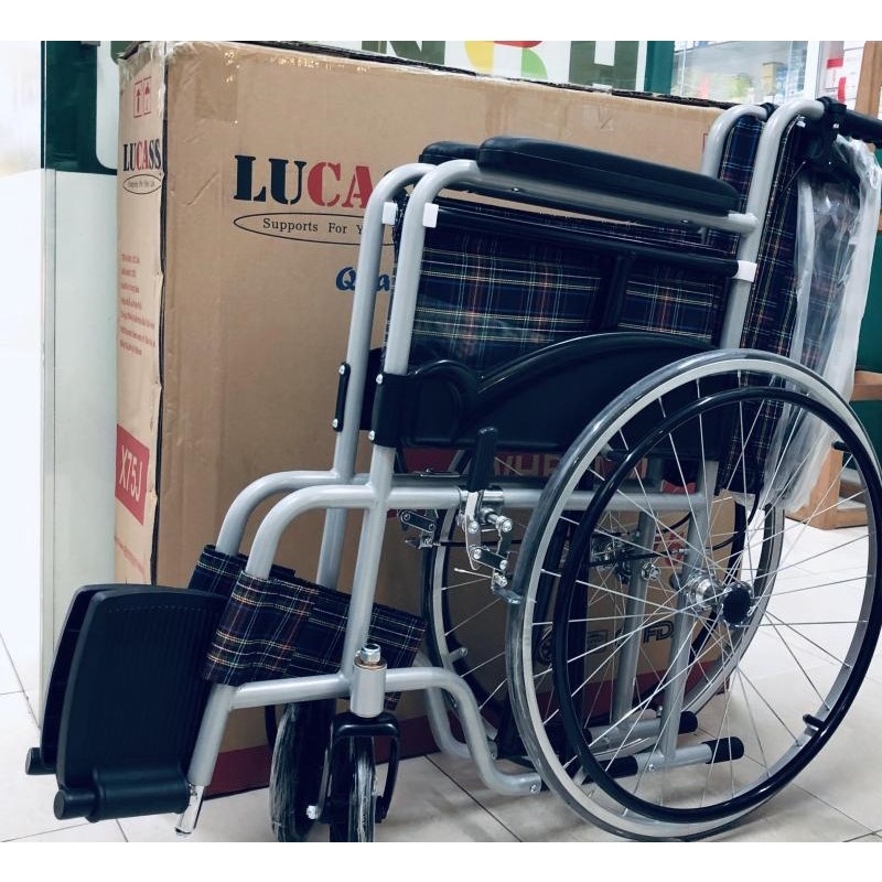 Xe lăn Lucass X75J