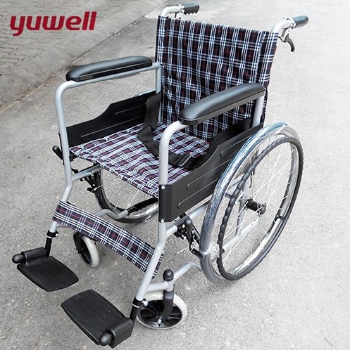 Xe lăn cao cấp Yuwell H007 có thắng tay