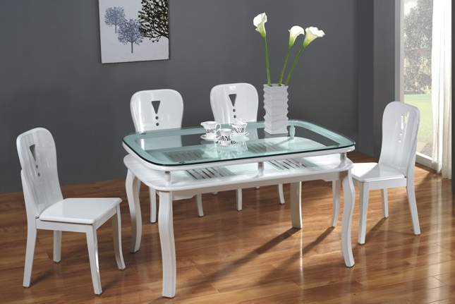 Những mẫu bàn ăn tiện dụng 20 bàn ăn kính