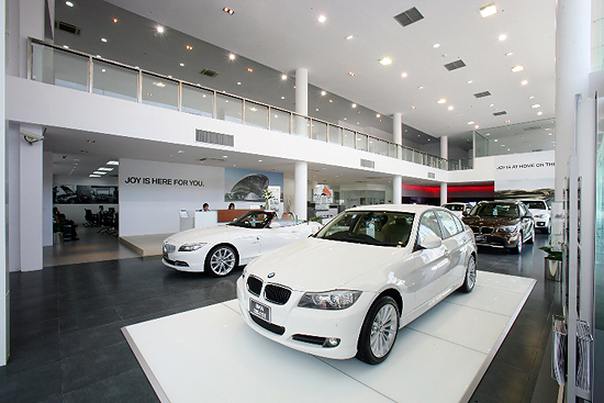 Báo Giá Thiết Kế Nội Thất Showroom ô Tô, áo Cưới, Mỹ Phẩm đẹp | 27 Tháng Bảy, 2024