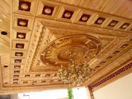Trần gỗ- Báo giá các loại trần Gỗ 11 tran go phong khach 2