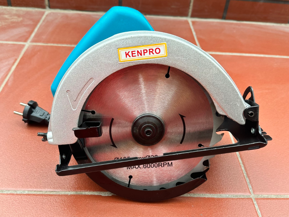 Máy cưa gỗ là gì? Tính ứng dụng của nó trong đời sống bạn nên biết