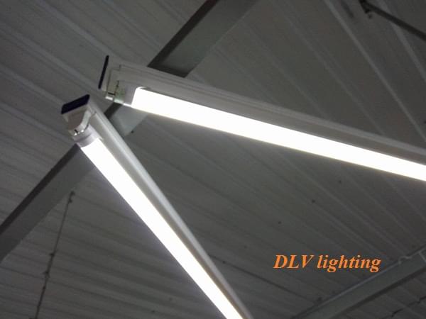 So sánh lượng điện tiêu thụ giữa đèn tuýp LED T8-18W-1.2M với đèn tuýp huỳnh quang