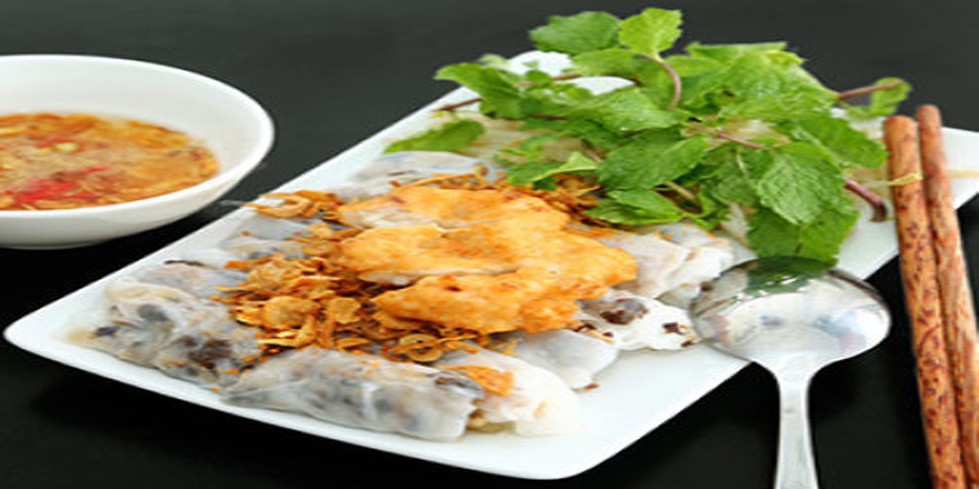  Bánh cuốn chả mực