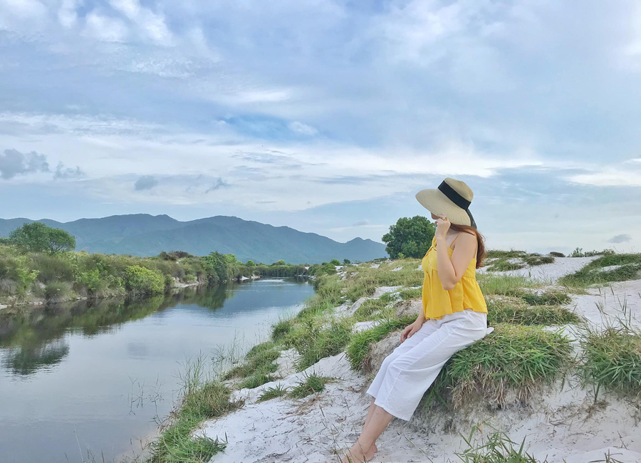 Review Kinh Nghiệm Du Lịch Biển MINH CHÂU Quan Lạn 2024