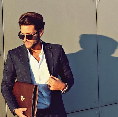 Gianni Conti - Vẻ đẹp ví cầm tay Classic