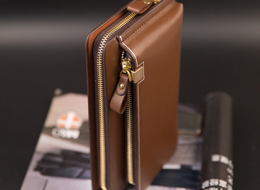 Phong cách thời trang sành điệu với ví nam cầm tay Gianni Conti
