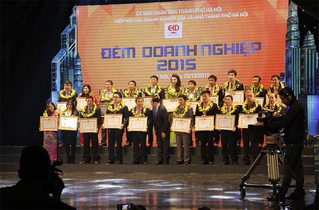 Đêm hội tôn vinh các doanh nghiệp, doanh nhân tiêu biểu 2015