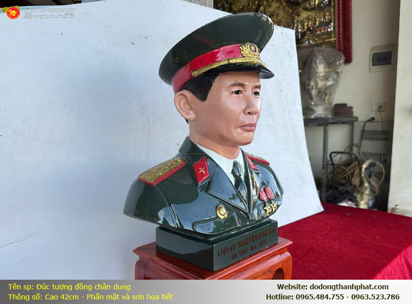 Tượng đồng chân dung Liệt sĩ cao 42cm hoàn thiện — diện mạo uy nghiêm, biểu cảm hiền hậu, trang trọng và thiêng liêng