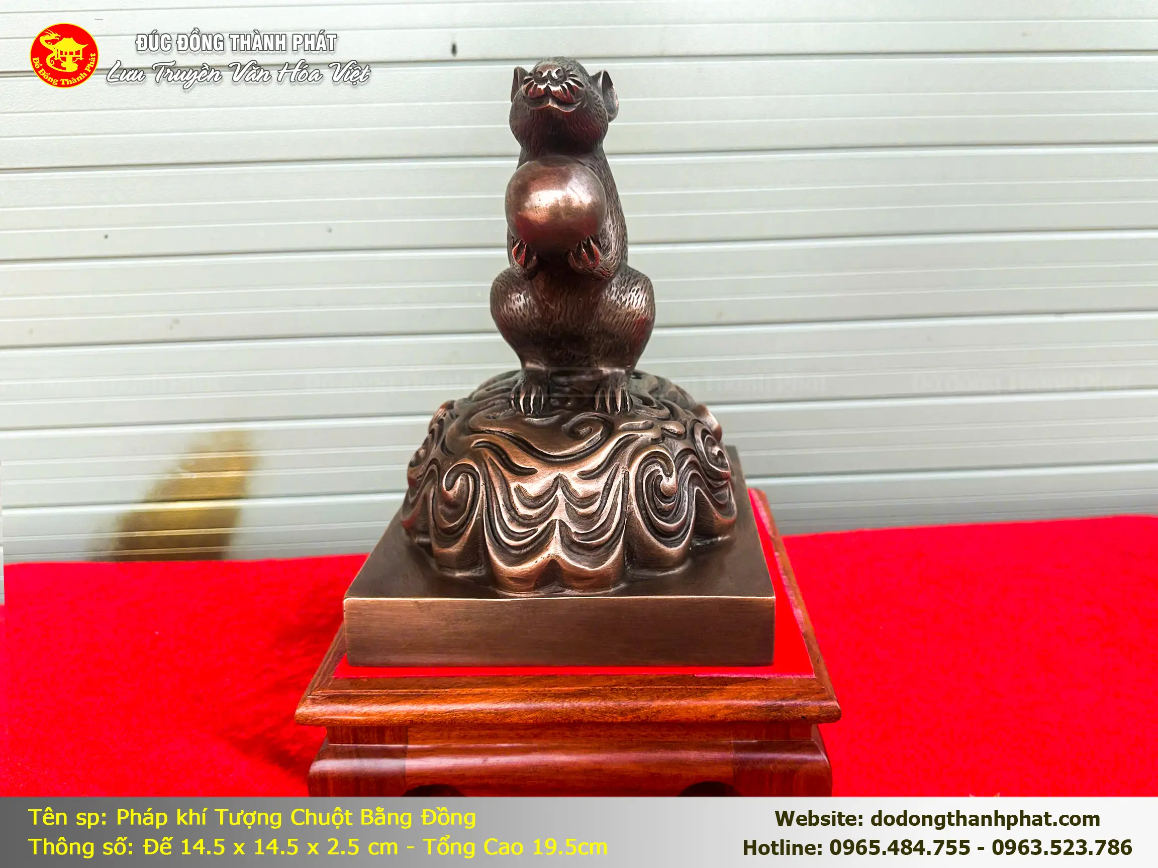 Tượng Chuột bằng đồng mặt trước — Dáng linh hoạt, mắt sáng, tượng trưng thông minh nhanh nhạy và tích lũy tài lộc
