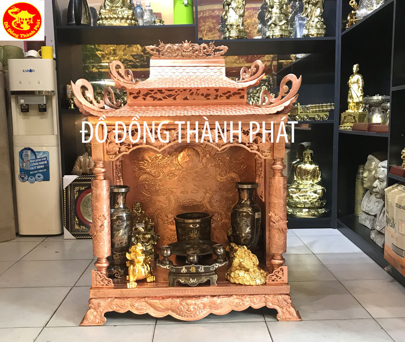 Ban Thờ Thần Tài Bằng Đồng Đỏ Dát Đồng Dầy 1 Ly Mẫu Chân Quỳ Dạ Cá Mặt Hổ Phù Cao 1,07 m Ban Thờ Thần Tài Bằng Đồng Đỏ Dát Đồng Dầy 1 Ly Mẫu Chân Quỳ Dạ Cá Mặt Hổ Phù Cao 1,07 m