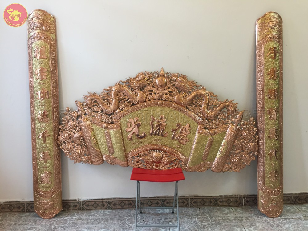 Bộ Cuốn Thư Câu Đối Đồng Vàng Dài 1,76 m, cao 88 cm