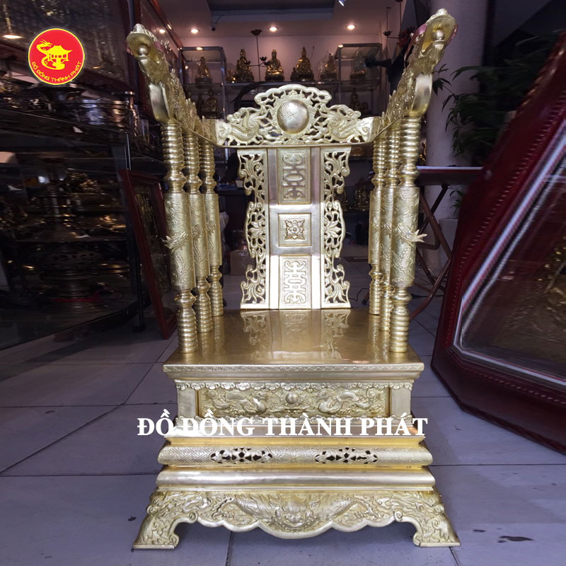 Ngai thờ bằng đồng cao 68 cm tại Hà Nội Ngai thờ bằng đồng cao 68 cm tại Hà Nội