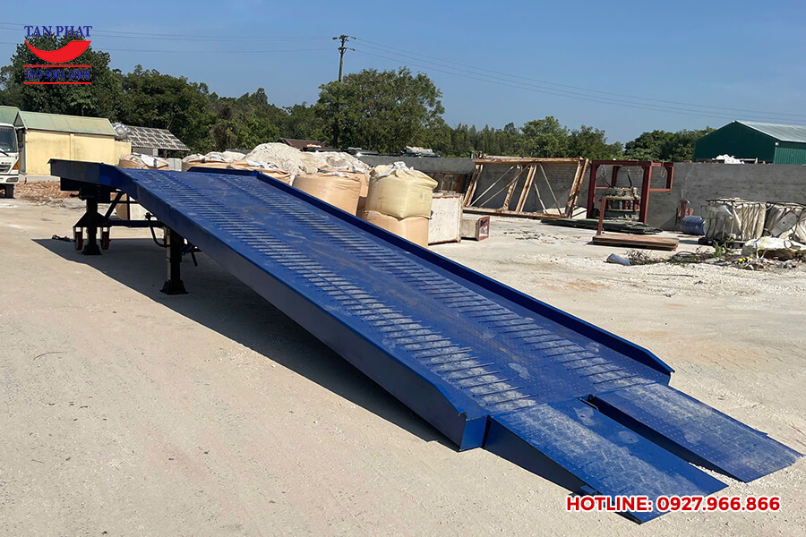 Cầu dẫn xe nâng 10 tấn tại Phú Thọ