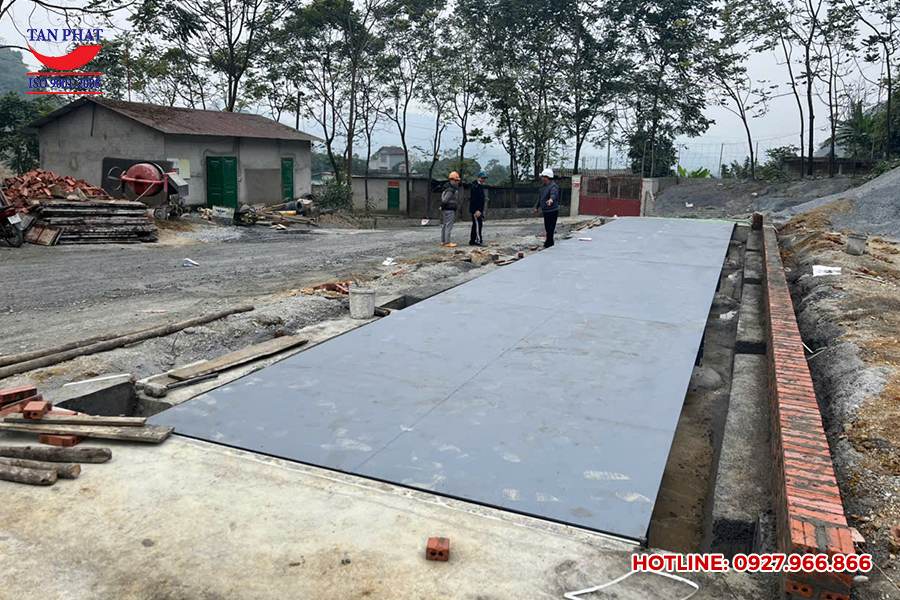 Cân ô tô điện tử 150 tấn lắp tại Lào Cai