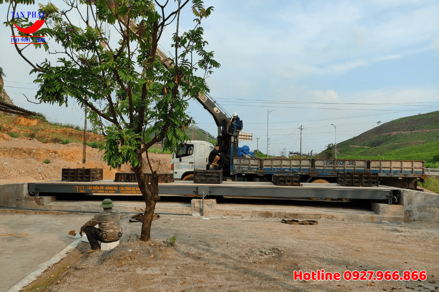 Lắp đặt hoàn thiện và bàn giao cân ô tô điện tử 80 tấn tại Hoàng Bồ, Quảng Ninh 