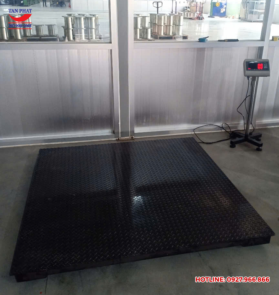 Hình ảnh cân sàn điện tử tại Hải Dương vừa được Tân Phát bàn giao