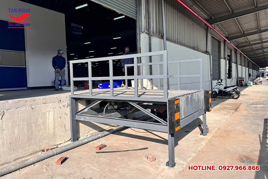 Dock Leveler 3 tấn là gì?