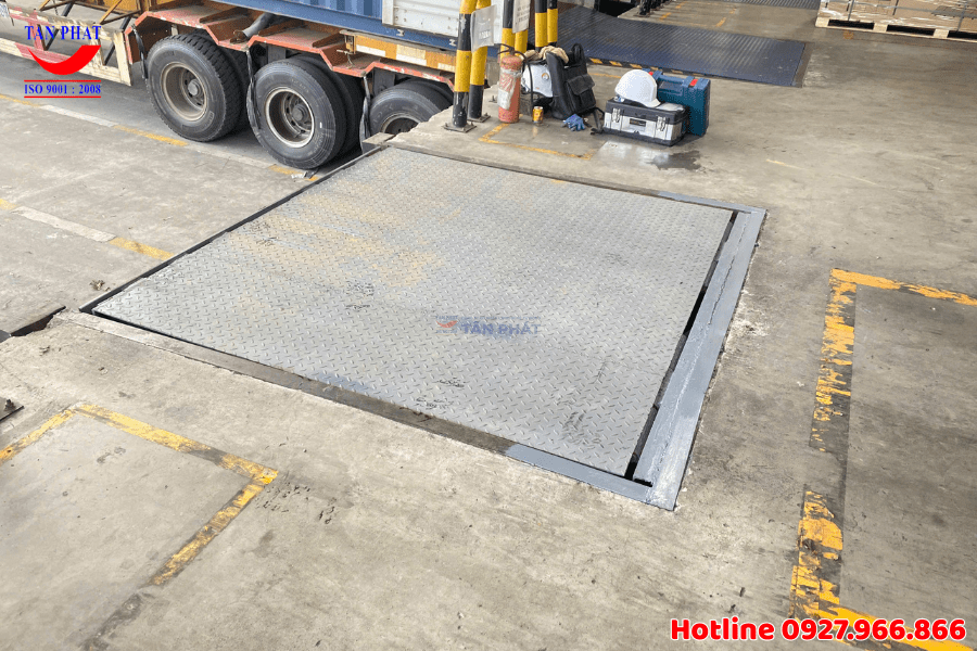 Dự án bàn giao Dock Leveler 10 tấn tại KCN Quang Châu, Bắc Giang