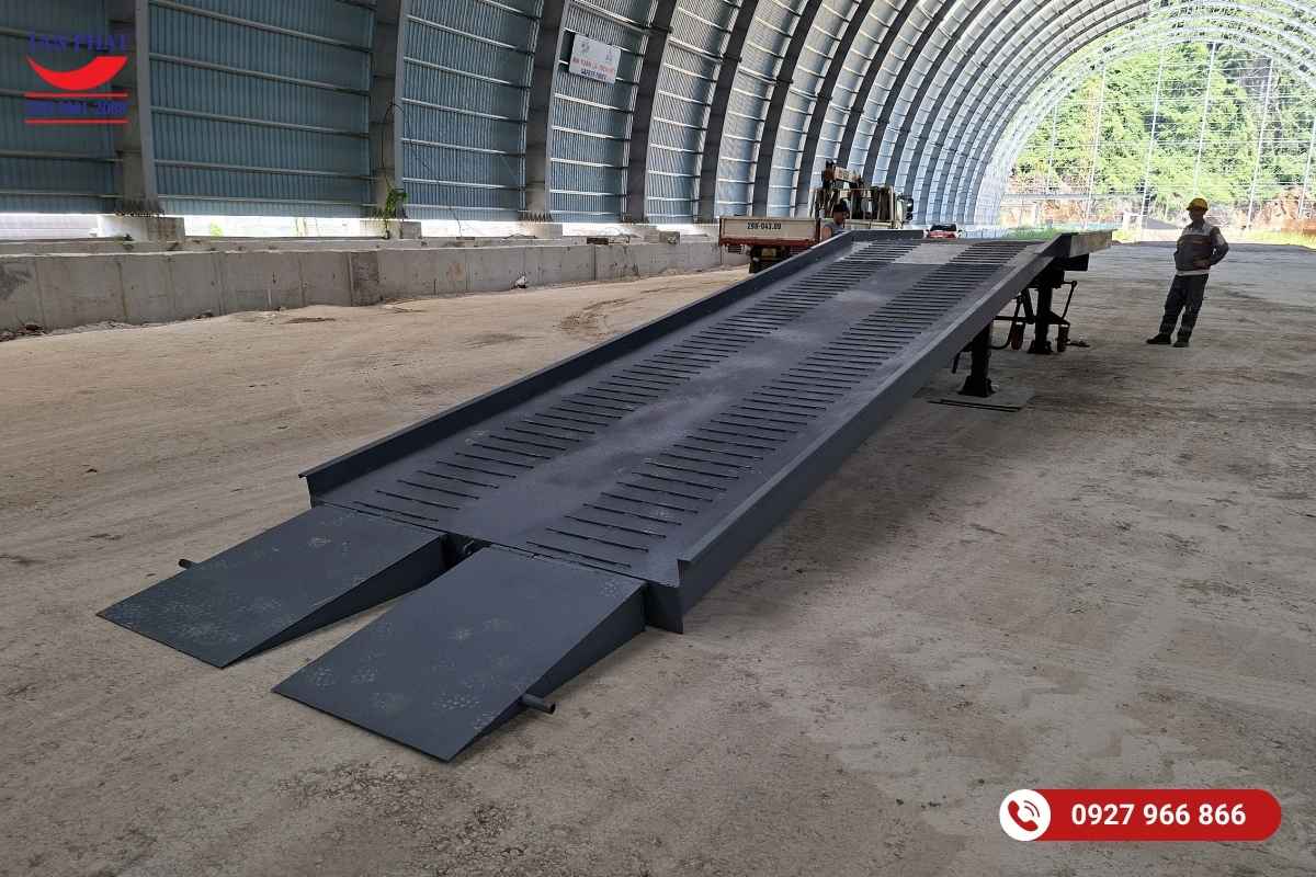 Dự án lắp đặt cầu dẫn 8 tấn Hòa Bình
