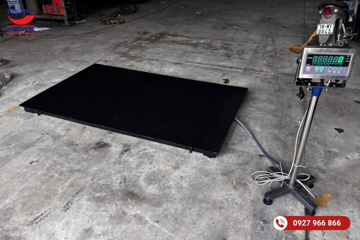 Bàn giao cân sàn 2mx1m2 đầu cân DI28SS 2 tấn tại Hà Nội