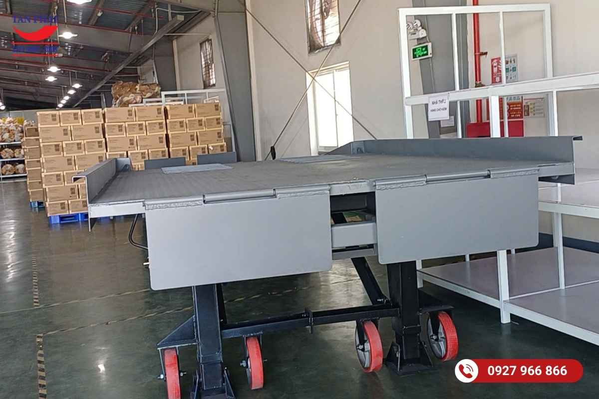 Dự án lắp đặt bàn giao cầu dẫn xe nâng 10 tấn tại Thanh Hóa