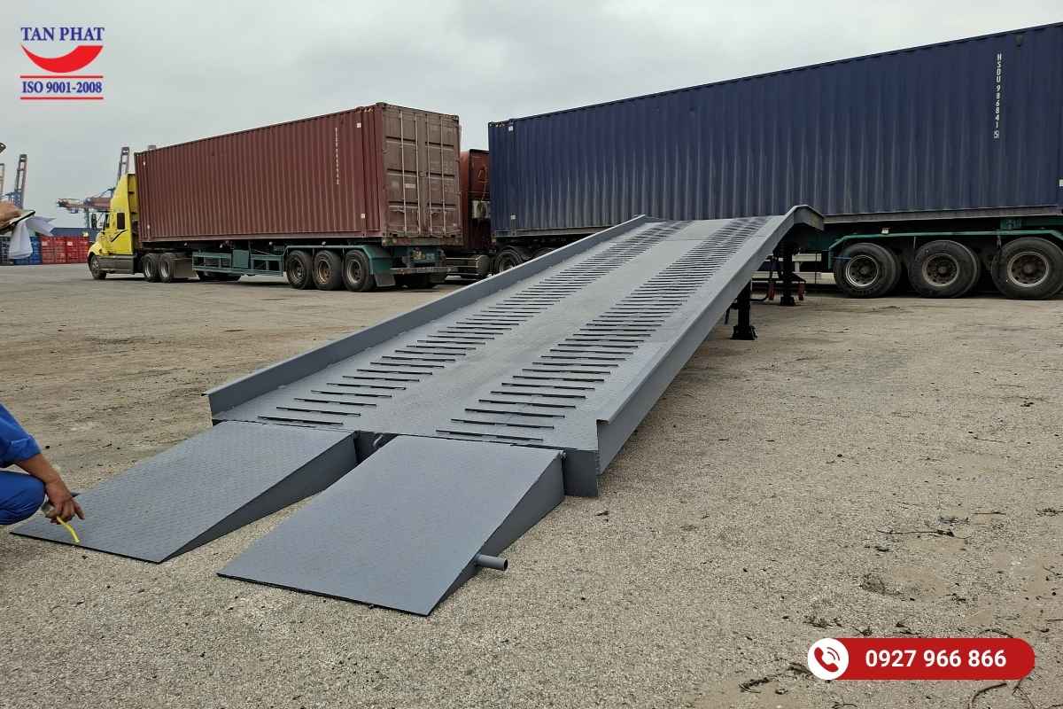 Dự án cầu dẫn xe nâng 10 tấn tại KCN Nam Đình Vũ, Hải Phòng