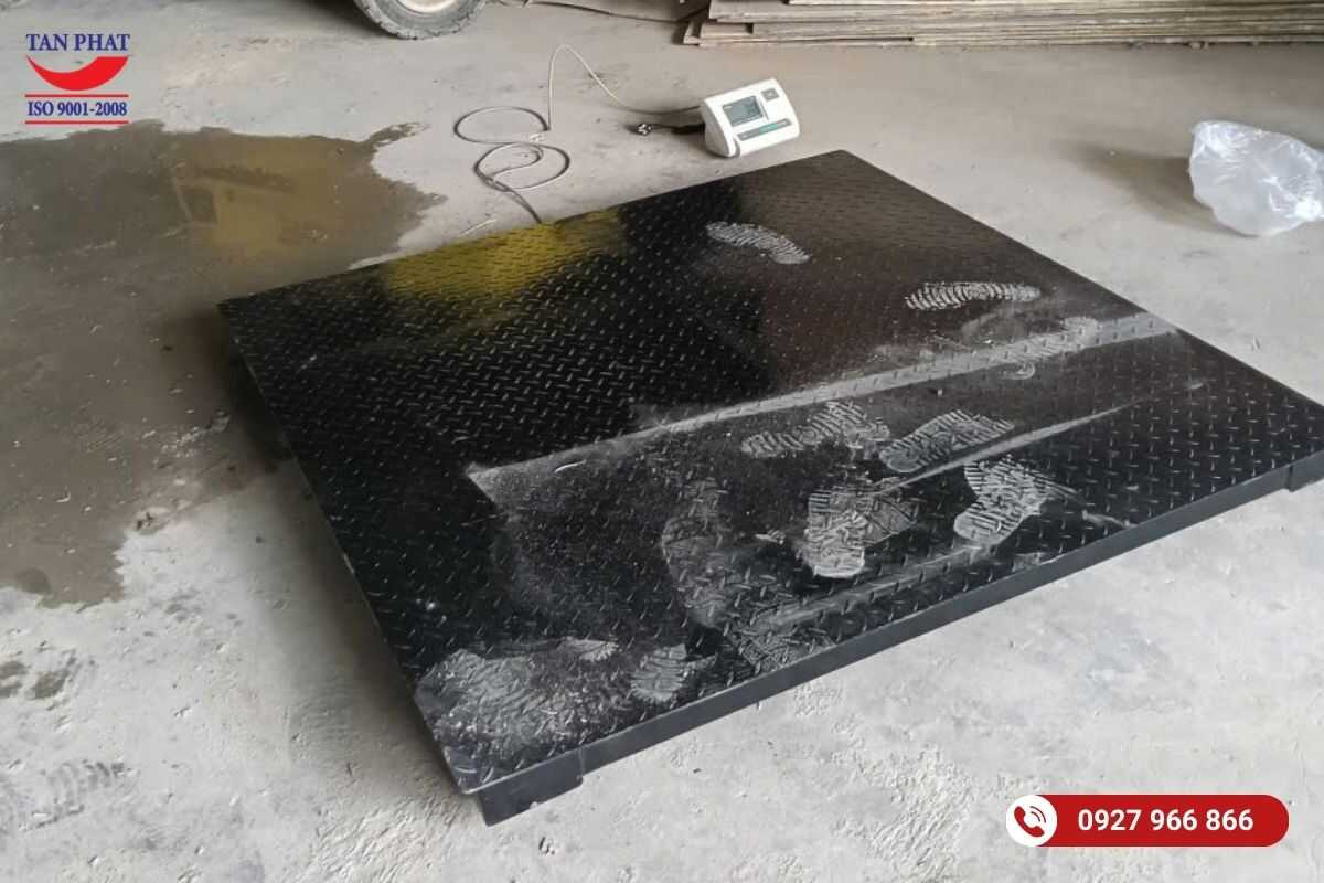 Lắp Đặt Cân Sàn 3 Tấn Về Bắc Ninh Cho Nhà Xưởng