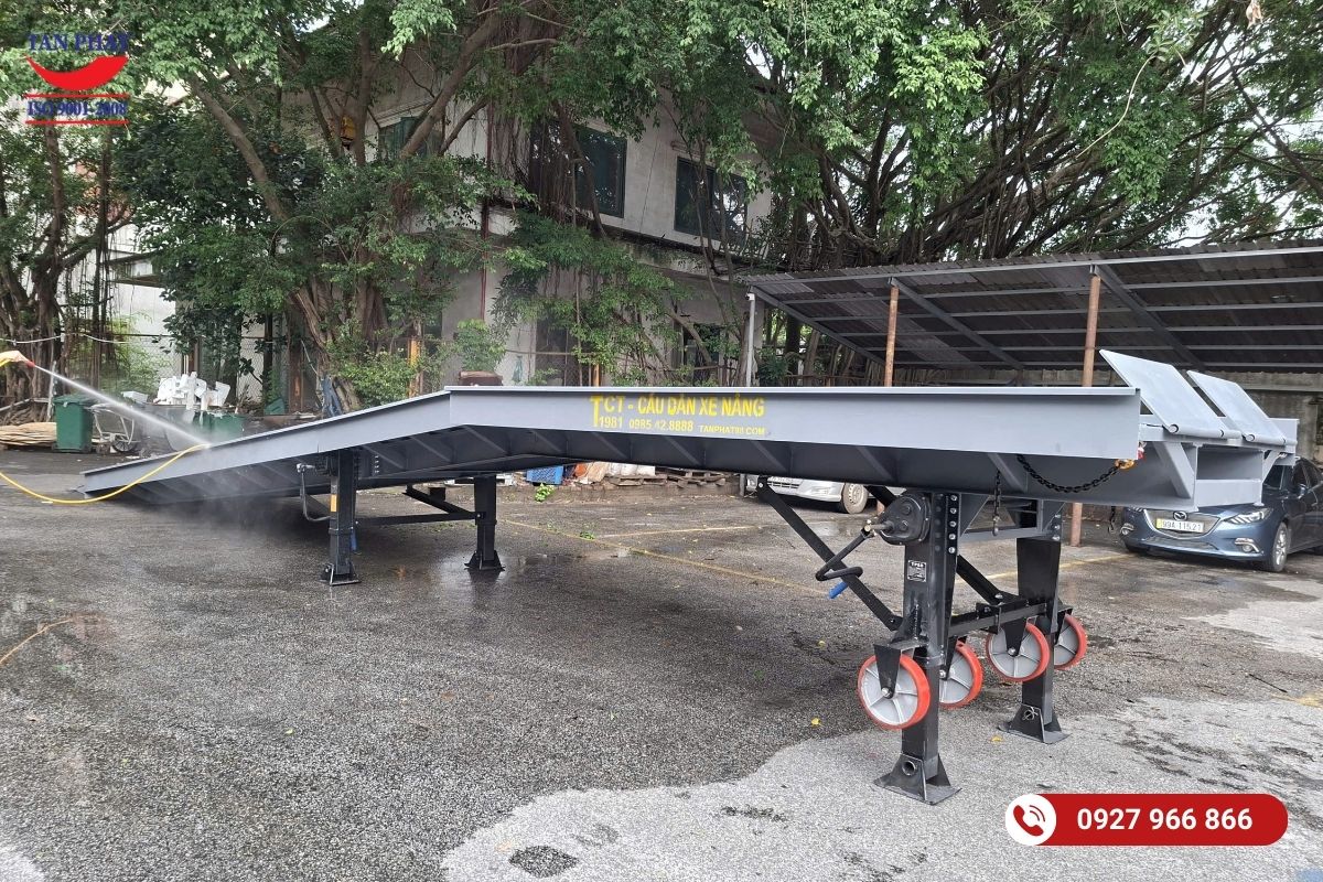 Hoàn thành lắp đặt cầu dẫn xe nâng 8 tấn tại Bắc Ninh