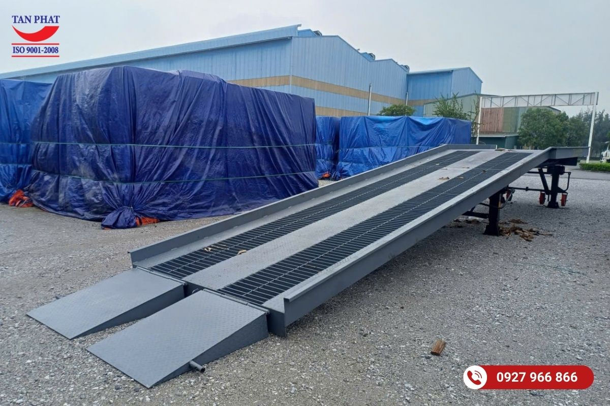 Bàn Giao Cầu Dẫn Xe Nâng Tải Trọng 12 Tấn Tại Hưng Yên